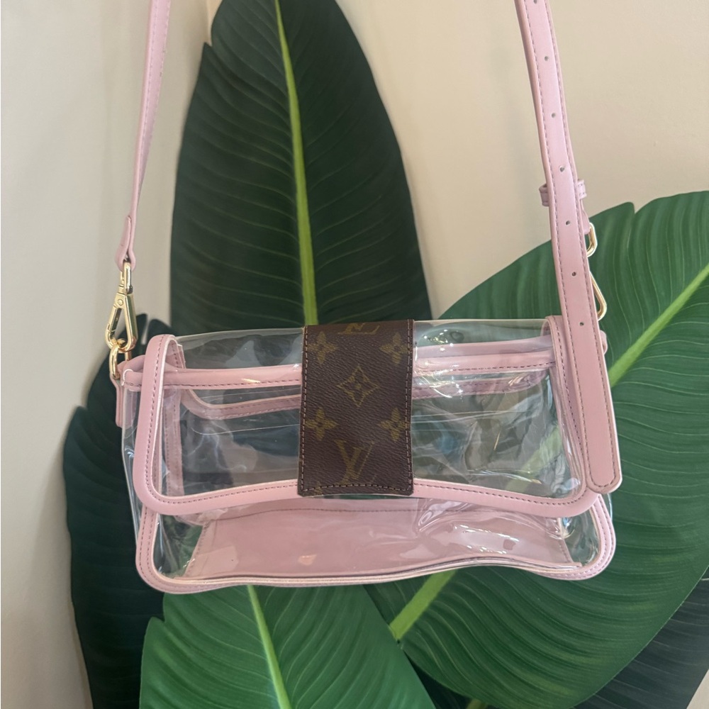 Transparent Stadium Pink Crossbody Bag